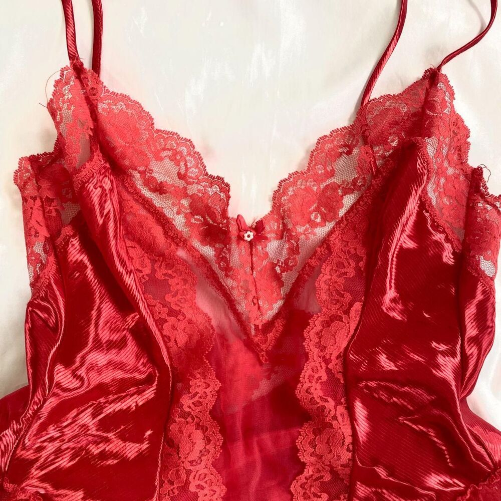 Vintage Made in USA Red Whimsical Coquette Lace Lingerie Teddy Bodysuit M - Picture 2 of 6
